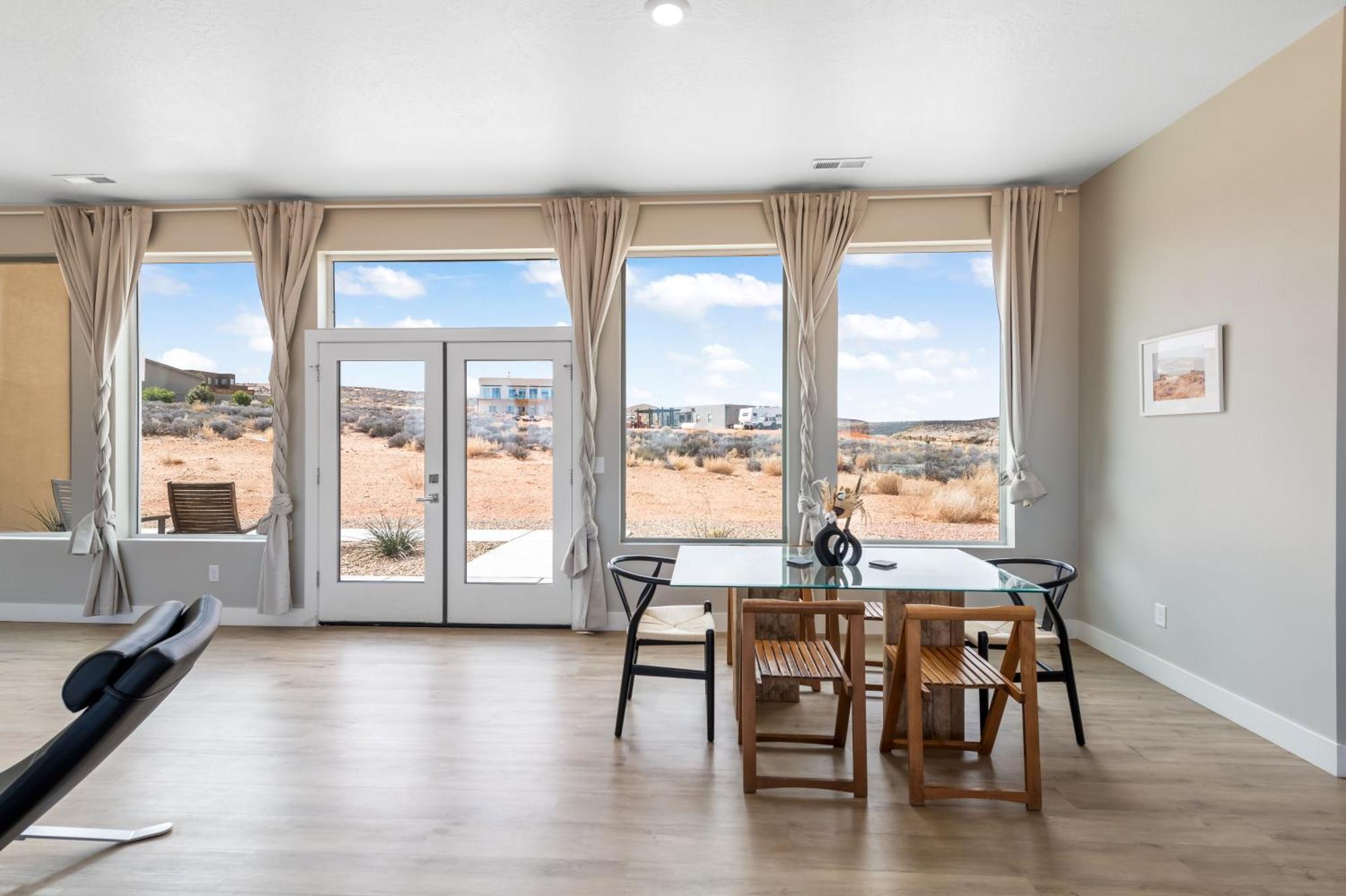 Page Arizona Border Town- Crimson Suite, Desert Canyon Getaway With Views Big Water Ngoại thất bức ảnh